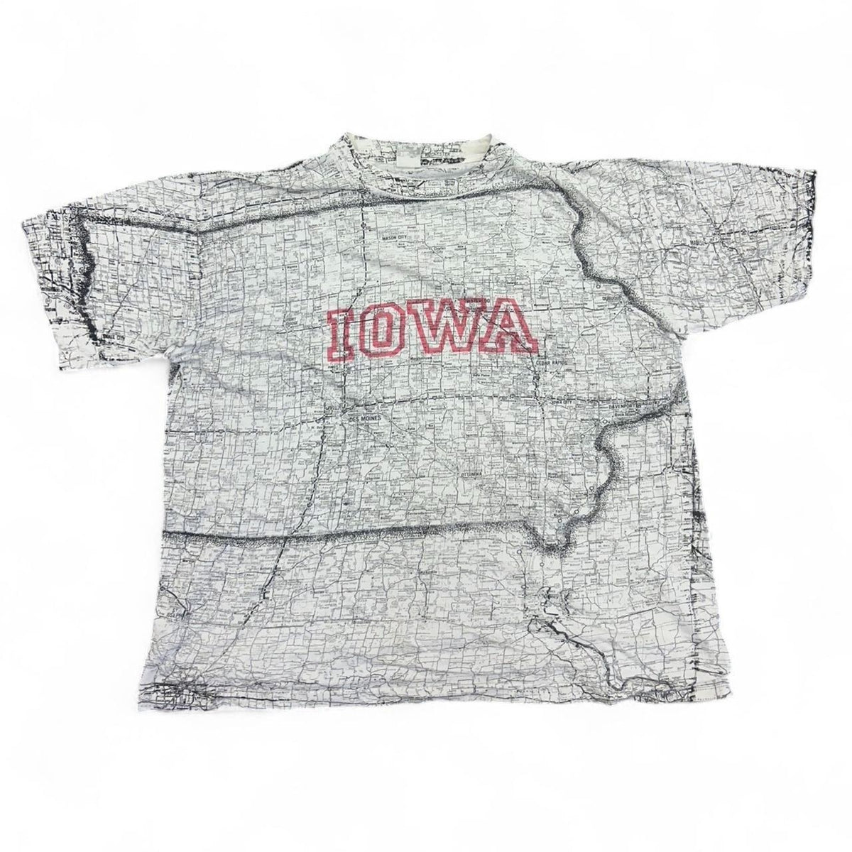 Vintage Single-stitch Rare IOWA all over geographically depicted Tee-shirt