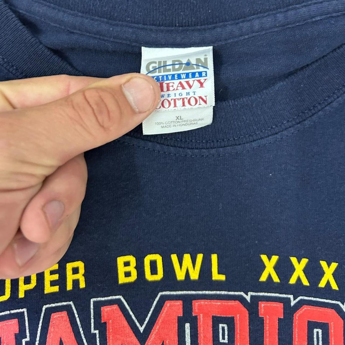 Vintage New England Patriots Super Bowl XXXVIII Champions Tee