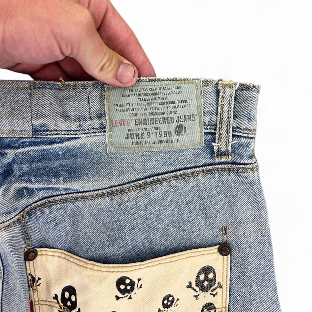 Rare Vintage Grail 1999 Levi’s Engineered Twisted Skull Denim Shorts